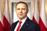 Tổng thống Ba Lan định cấm cờ đỏ đen của nhóm Bandera mà Ukraine coi là anh hùng
