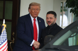 Trang phục của ông Zelensky tại Tòa Bạch Ốc gây chú ý
