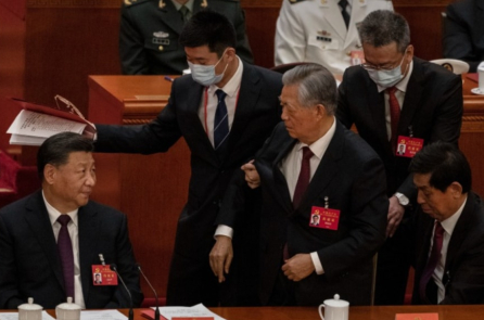 Bloomberg: 14 tướng lĩnh cấp cao được Tập Cận Bình thăng chức đã biến mất