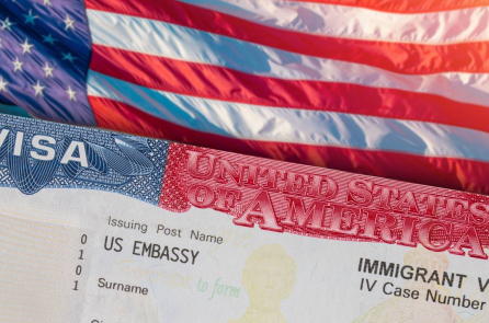 Thời gian chờ phỏng vấn xin thị thực Hoa Kỳ tăng vọt