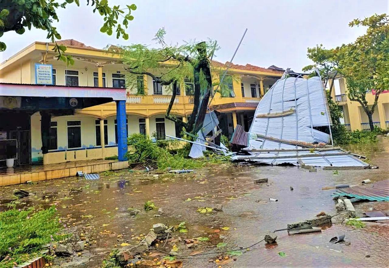 ha tinh gan 400 000 ho dan mat dien 3 nguoi thuong vong do bao so 5
