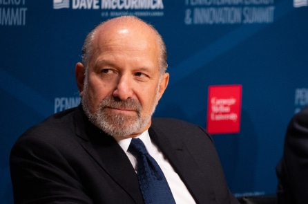 Ông Lutnick ám chỉ Mỹ đang xem xét mua cổ phần của các nhà thầu quốc phòng