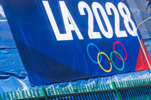 TT. Trump: Olympic 2028 sẽ cấm vận động viên chuyển giới tham gia thi đấu giải nữ