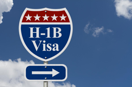 Người Ấn Độ có visa H-1B chia sẻ về ưu và nhược điểm của loại visa này