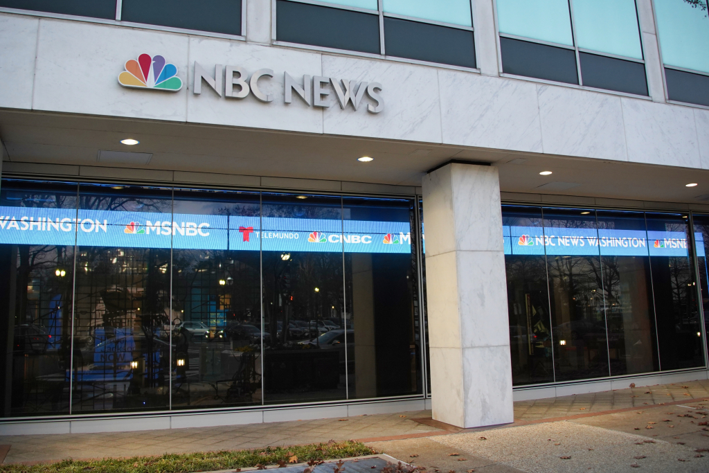 MSNBC sẽ thoái vốn khỏi thương hiệu NBC và đổi tên thành 'MS NOW'