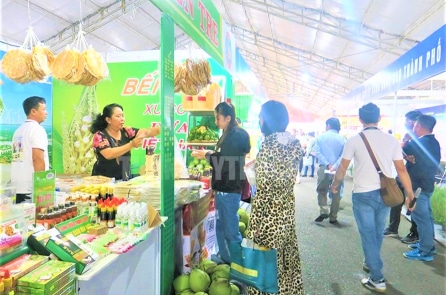 Việt Nam đón cơ hội xuất khẩu với 300 đoàn thu mua quốc tế