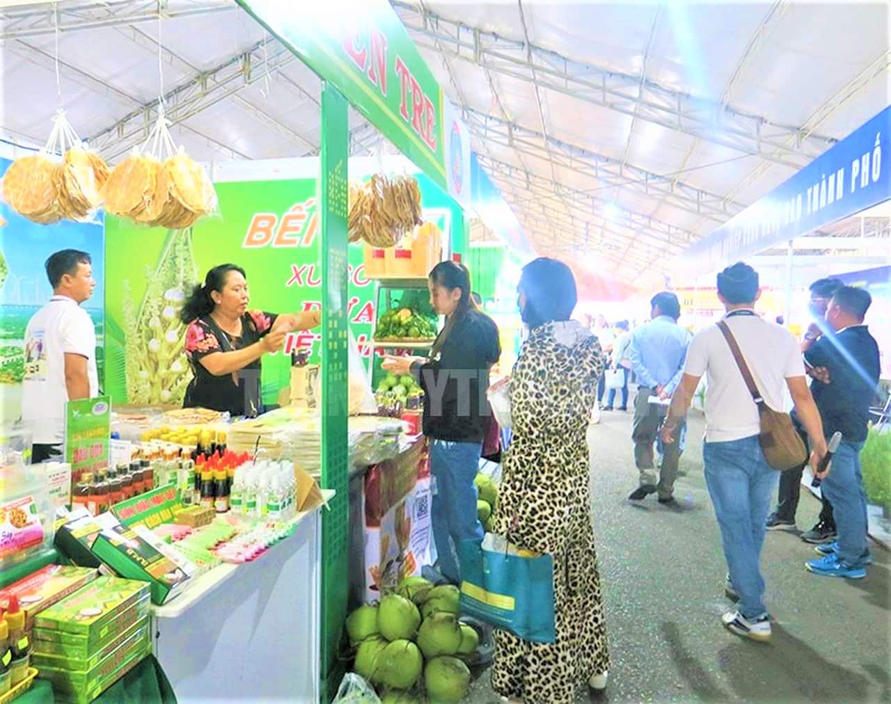 viet nam don co hoi xuat khau voi 300 doan thu mua quoc te