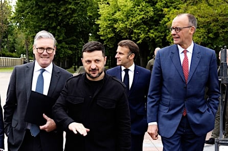 Tờ Telegraph: Châu Âu đang phản bội Ukraine khi giả vờ rằng Kyiv vẫn có thể chiến thắng