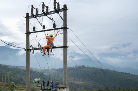 Bộ Công Thương đề xuất thí điểm giá điện hai thành phần từ 2026