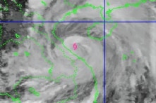 Các tỉnh miền Trung cho hơn 2,6 triệu học sinh nghỉ ngày 29/9 tránh bão số 10