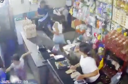 Video loạt trận động đất làm rung chuyển Venezuela