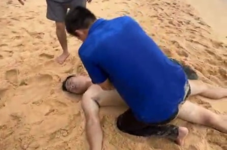 Vụ 5 du khách đuối nước ở biển Phú Quốc: Nam du khách Trung Quốc tử vong