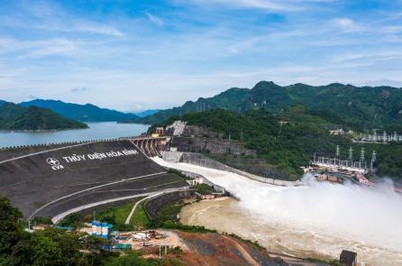 Hồ Thủy điện Hòa Bình xả lũ lúc 15h hôm nay (14/10)