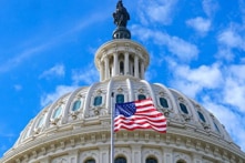 Điều gì sẽ xảy ra nếu chính phủ Hoa Kỳ đóng cửa vào ngày 1/10?