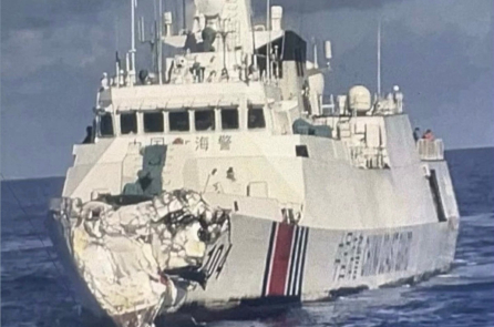 Cố vấn an ninh Philippines: Tàu Trung Quốc tự va chạm, 2 thuyền viên tử vong