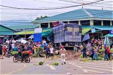 Quảng Trị: Xe tải mất phanh lao vào chợ chuối, 3 người tử vong, 9 người bị thương
