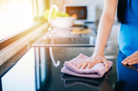 Mẹo khiến khăn lau bếp dính dầu mỡ trông như mới