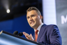Nghi phạm trong vụ Charlie Kirk bị bắn là Tyler Robinson ở Utah, Thống đốc xác nhận