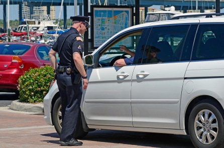 Mỹ: Đề xuất cắt tài trợ liên bang cho các bang cấp bằng lái cho người nhập cư lậu