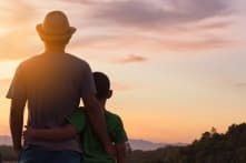 Ai nuôi dạy những đứa trẻ thông minh nhất?