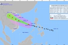 Sáu điểm bất thường của bão số 10 (bão Bualoi)