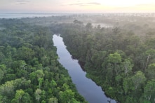 Trực thăng Indonesia mất liên lạc 8 phút sau khi cất cánh, 8 người mất tích