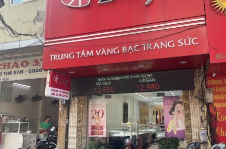 NHNN phát tín hiệu thanh tra, thị trường vàng “chợ đen” càng sôi động