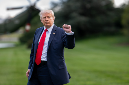 Ông Trump: Mỹ có đủ vũ khí hạt nhân để thổi bay thế giới 150 lần