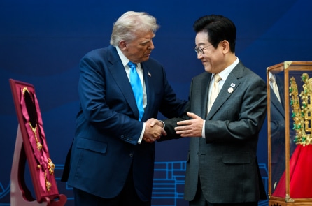 Tổng thống Trump cho phép Hàn Quốc đóng tàu ngầm hạt nhân đầu tiên