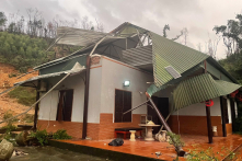 Lốc xoáy bất ngờ cuốn qua Hải Phòng