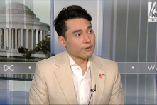 Nhà báo Andy Ngo: Hệ tư tưởng của Antifa là “chủ nghĩa cộng sản vô chính phủ”
