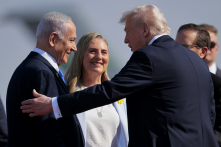 Tổng thống Trump đã đến Israel,13 con tin chờ được thả
