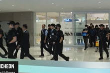 2.000 người Hàn vướng lừa đảo Campuchia; Hàn Quốc cấm đi lại cùng điều tra người hồi hương