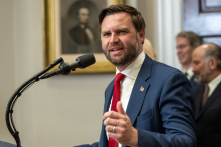 PTT. Vance: Việc thử nghiệm vũ khí hạt nhân là thiết yếu để bảo đảm an ninh quốc gia