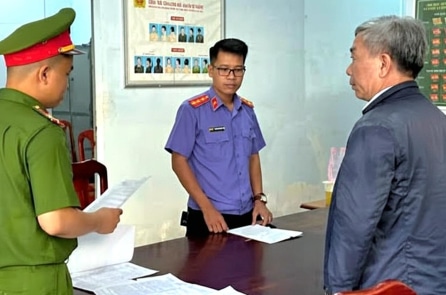 Cựu giám đốc CDC và Bệnh viện Đa khoa Bình Thuận bị bắt
