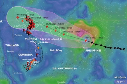 Hai kịch bản di chuyển của bão Matmo khi vào Biển Đông