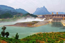 Hồ thủy điện Tuyên Quang mở cửa xả lũ lúc 13h ngày 9/10