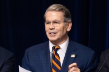 Bộ trưởng Bessent: Greenland “chỉ có thể được bảo vệ” bởi Mỹ