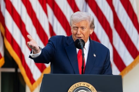 Tổng thống Trump sẵn sàng kéo dài công du châu Á để gặp ông Kim Jong Un