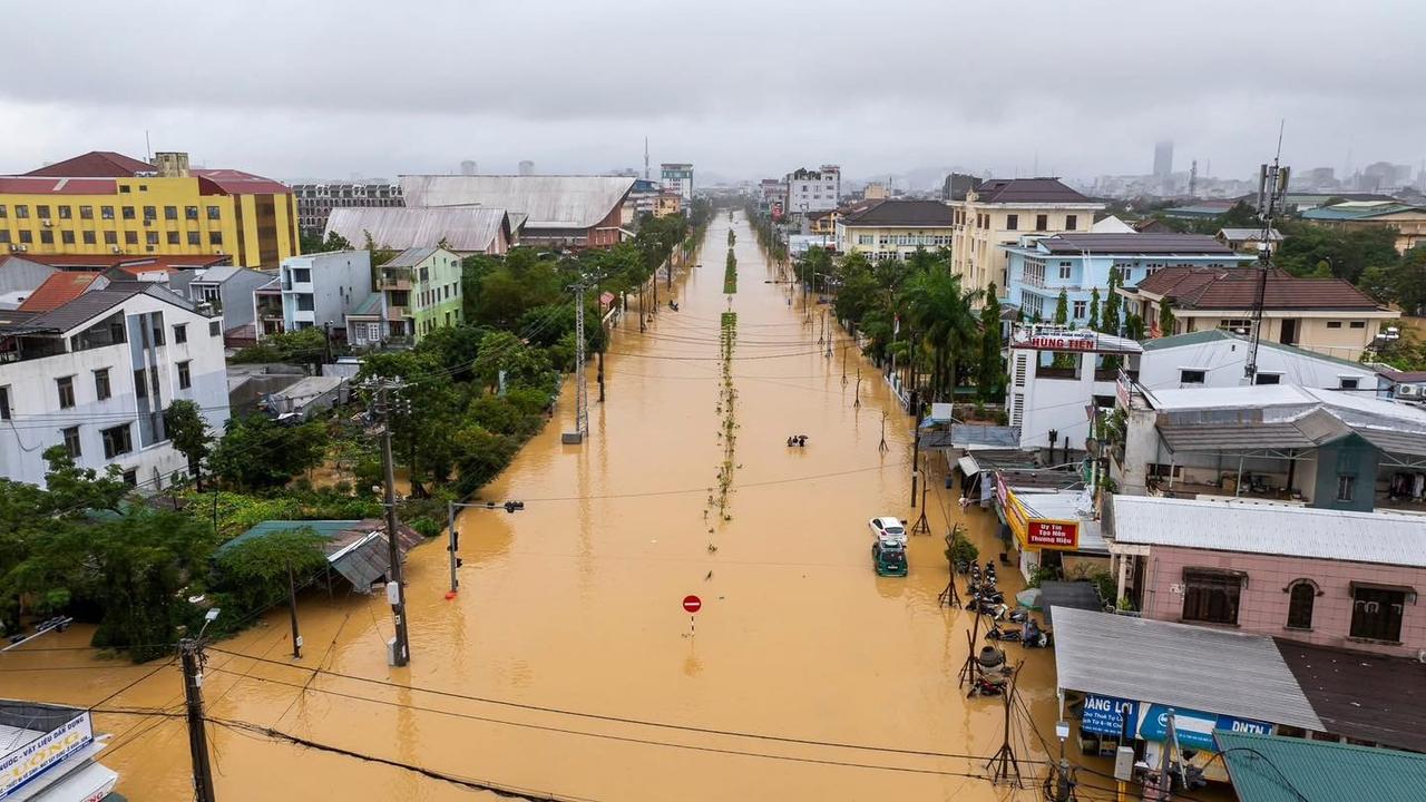 mua lon lich su tai dinh bach ma hue gan ky luc the gioi