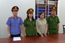 Sản xuất 2,7 triệu lít dầu ăn giả, thu 75 tỷ đồng, nữ giám đốc ở Nghệ An bị bắt