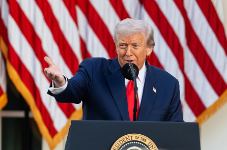 Ông Trump ký sắc lệnh AI Genesis khai thác dữ liệu khoa học Mỹ thúc đẩy đổi mới