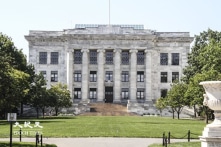 Vụ nổ tại Trường Y Harvard: Chính quyền xác định là hành động có chủ đích