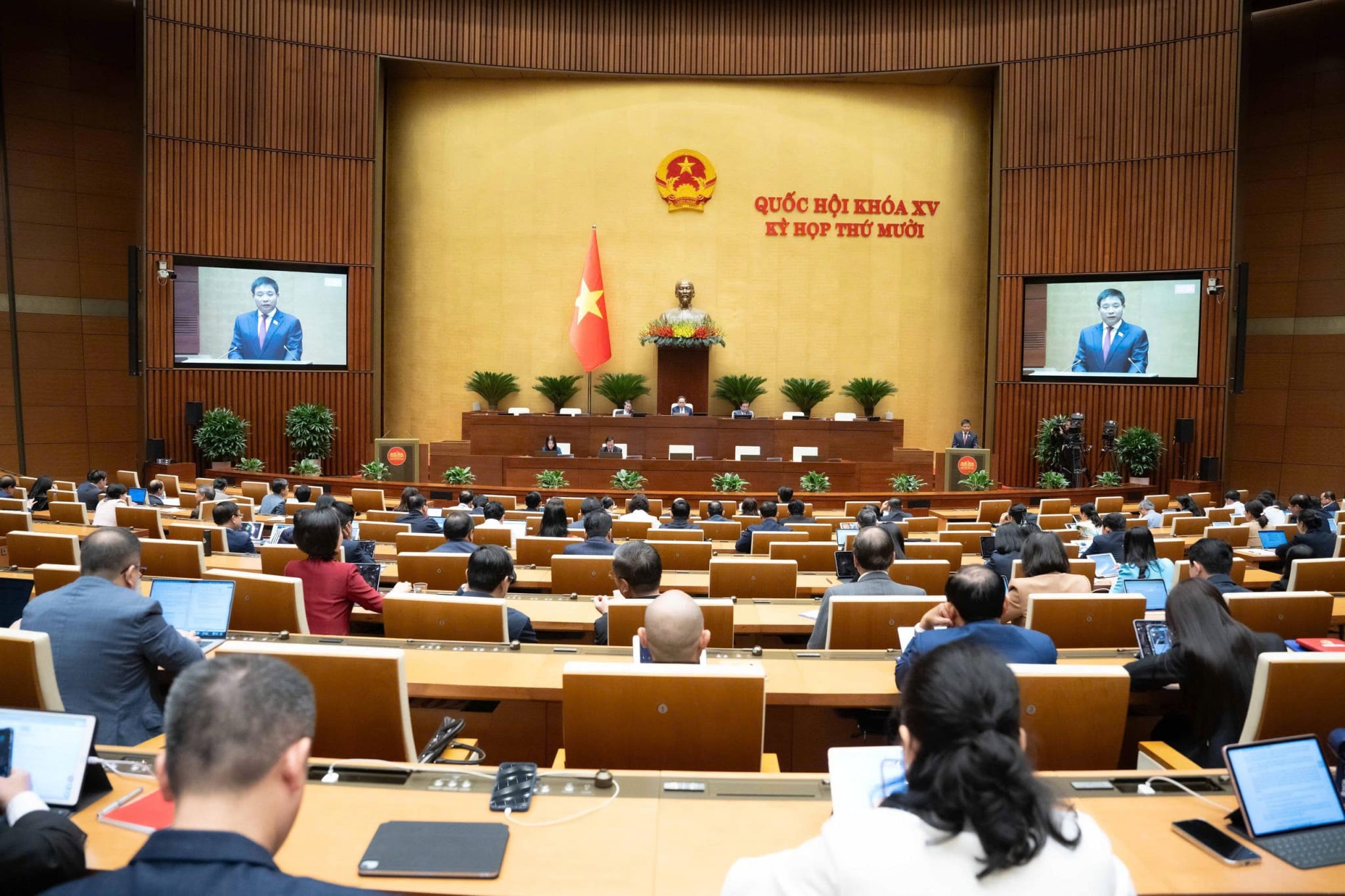 Bo truong Nguyen Van Thanh scaled