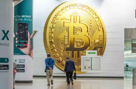 Bitcoin đã rơi xuống mức 80.000 USD, có thể tạo nên kỷ lục tháng tệ nhất