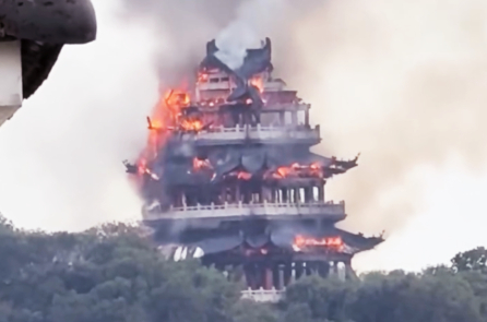 Hỏa hoạn lớn bùng phát tại ngôi chùa 1.500 năm tuổi ở Trung Quốc