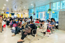 Cúm A bùng phát khiến học sinh nghỉ học hàng loạt tại Hà Nội và Nghệ An