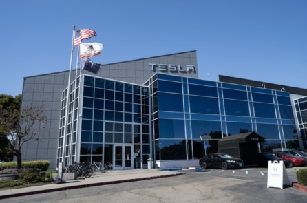 Gói lương 1 nghìn tỷ USD của Musk bị chính cổ đông Tesla từ chối