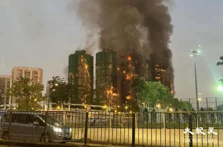 3 lý do chính dẫn đến vụ cháy ở Hồng Kông thành thảm họa