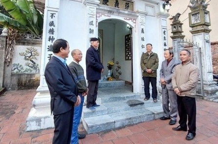 Lê Hiếu Trung: Bề tôi tử tiết trung thành với Vua Lê